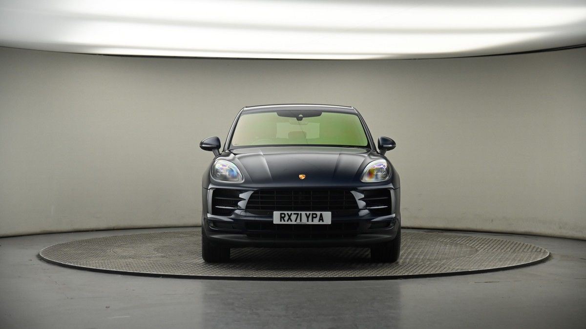 Porsche Macan Image 18