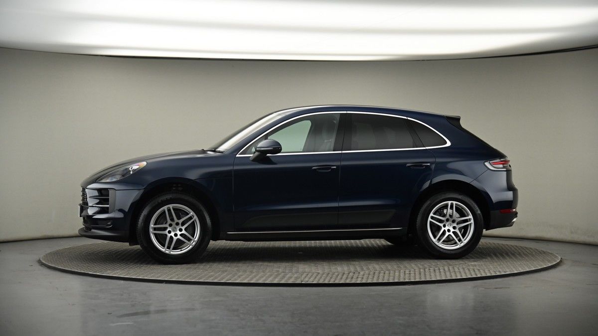 More views of Porsche Macan