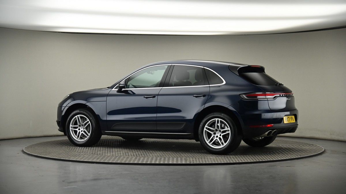 More views of Porsche Macan