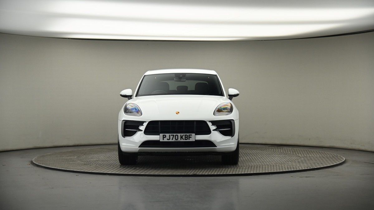 Porsche Macan Image 18