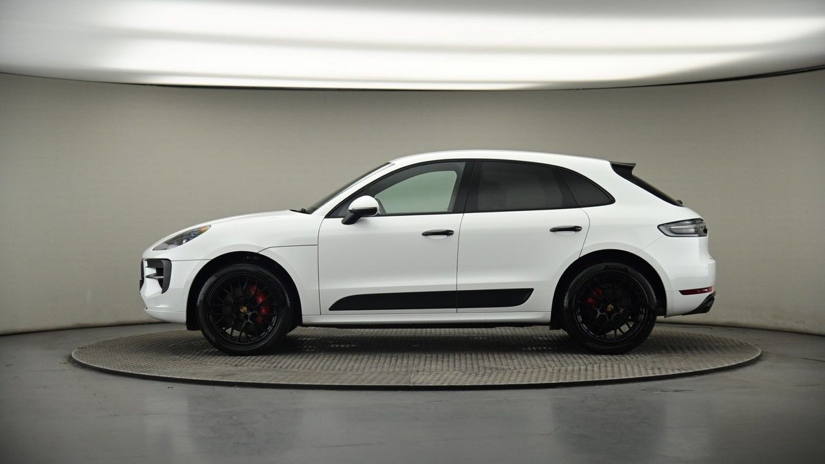 Porsche Macan Image 19