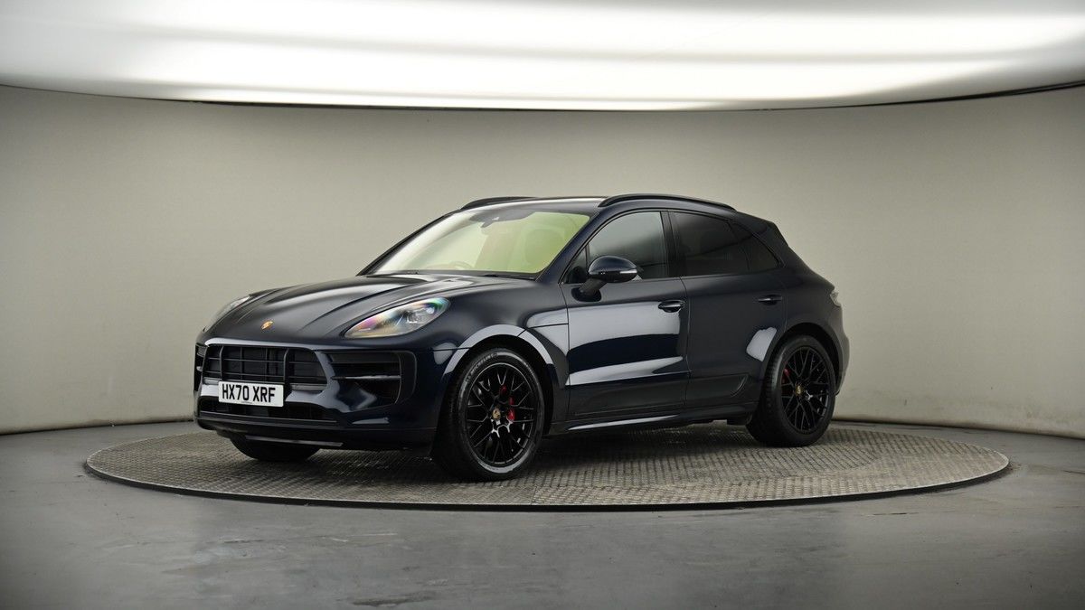 More views of Porsche Macan