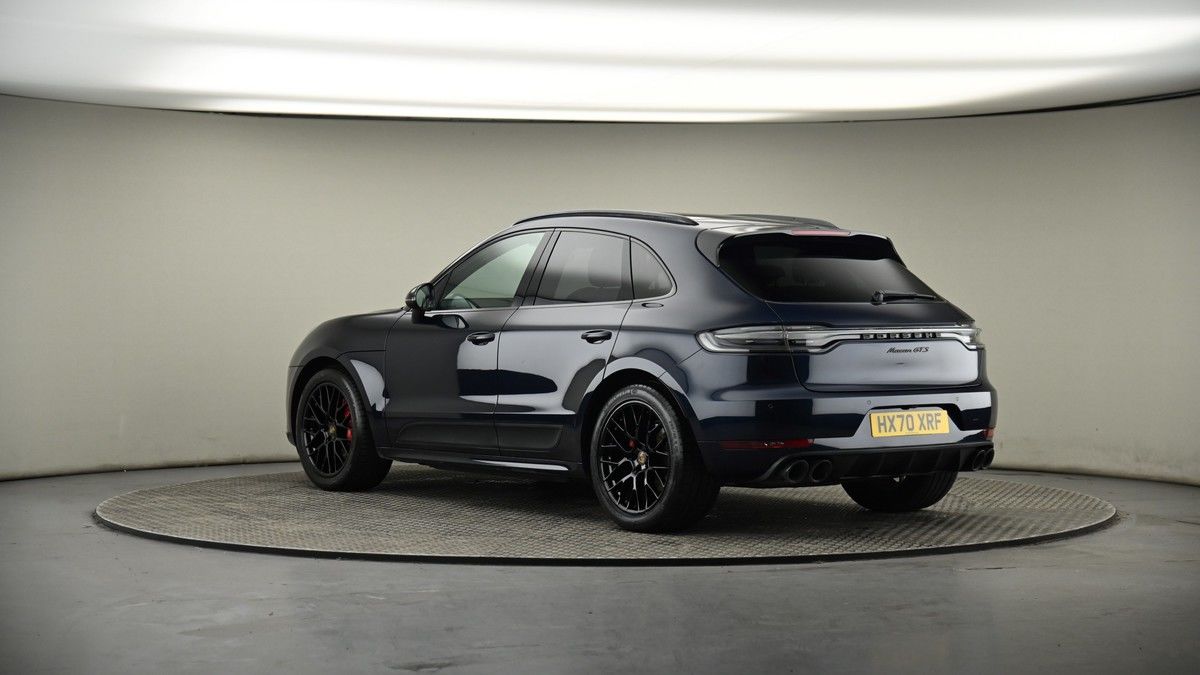 More views of Porsche Macan