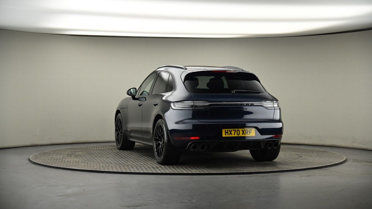 More views of Porsche Macan