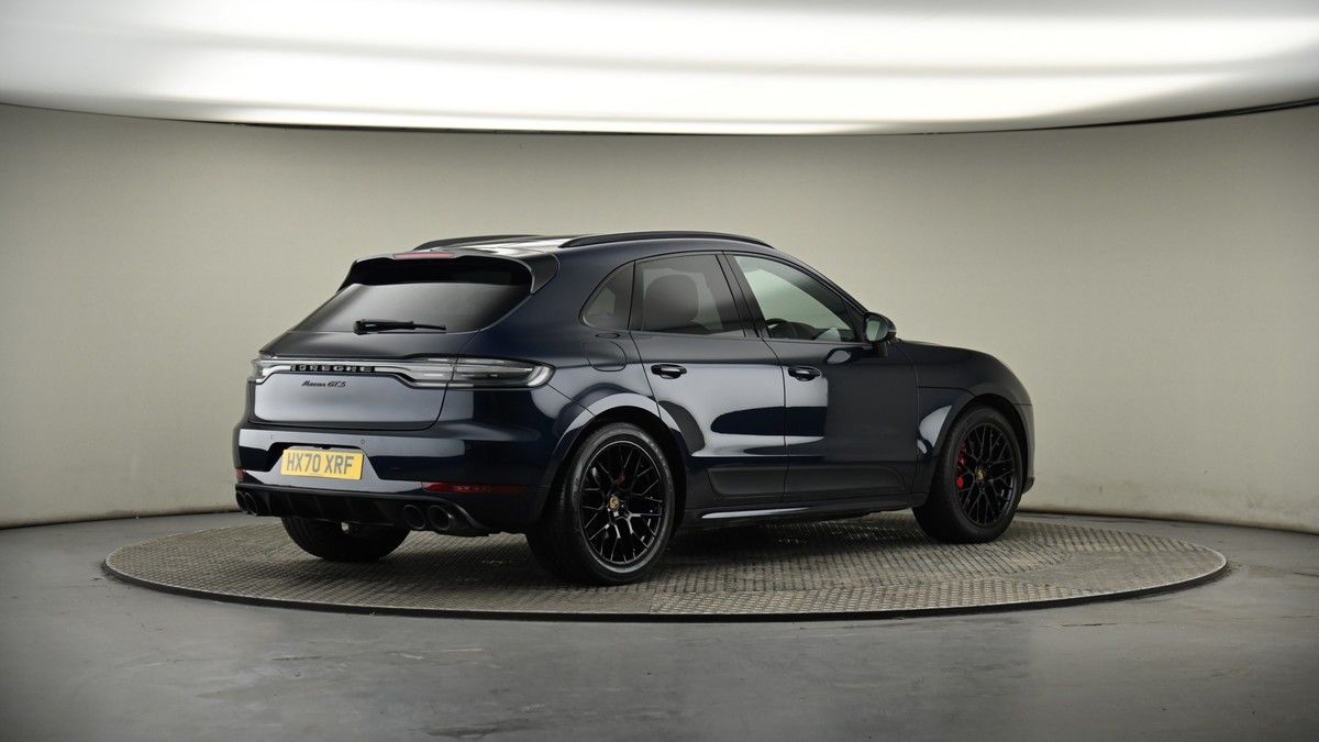 More views of Porsche Macan