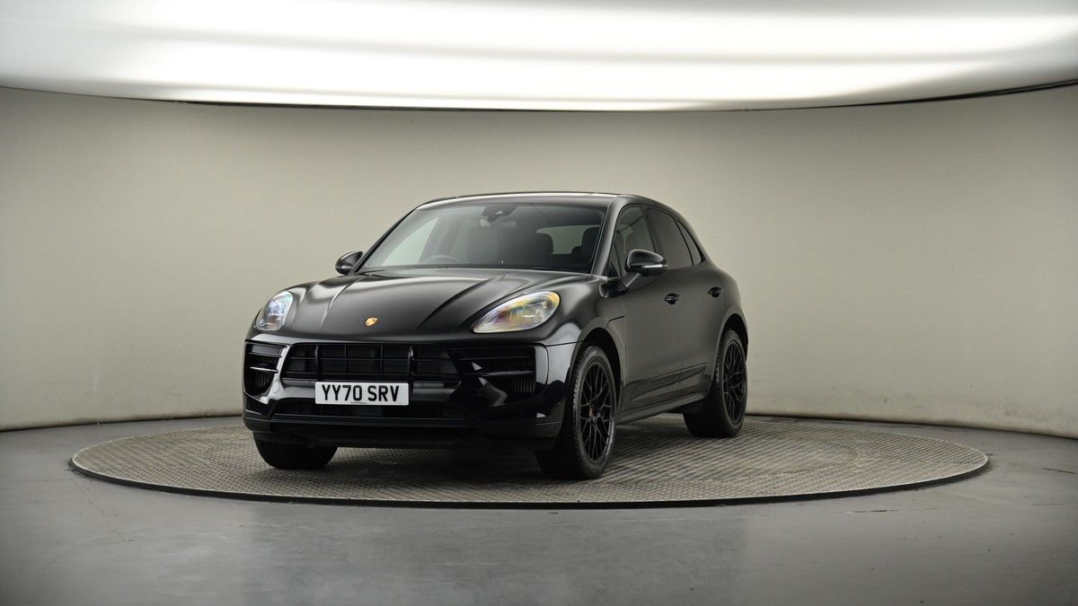 More views of Porsche Macan