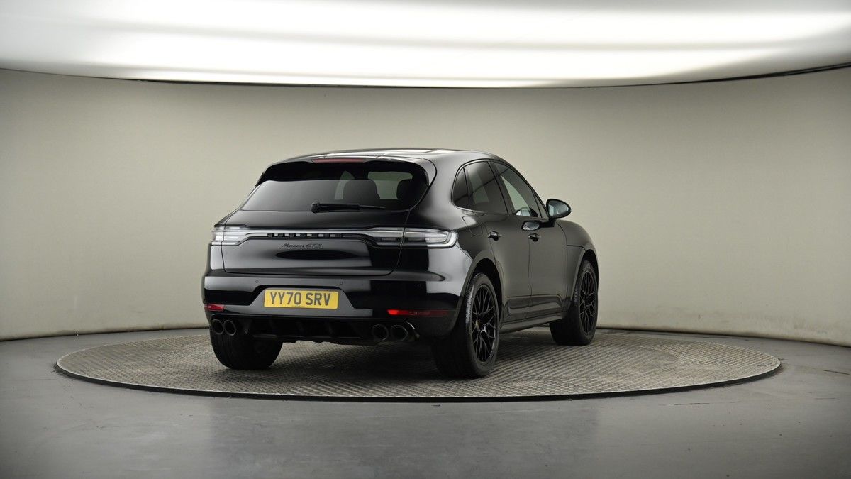 More views of Porsche Macan