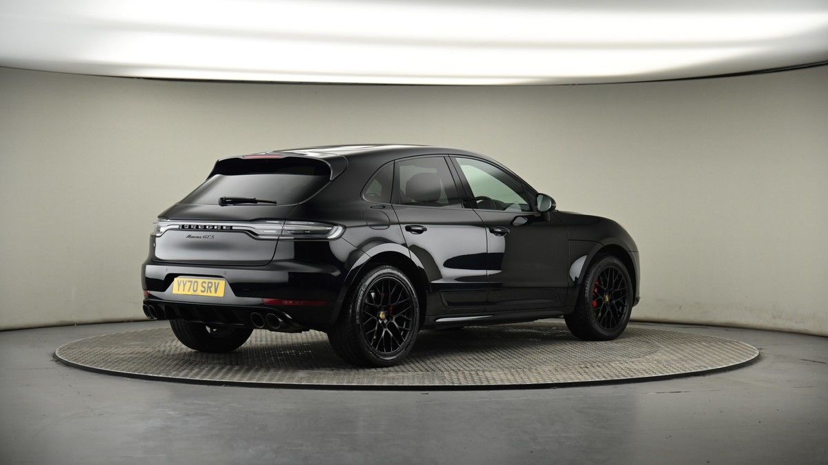 More views of Porsche Macan