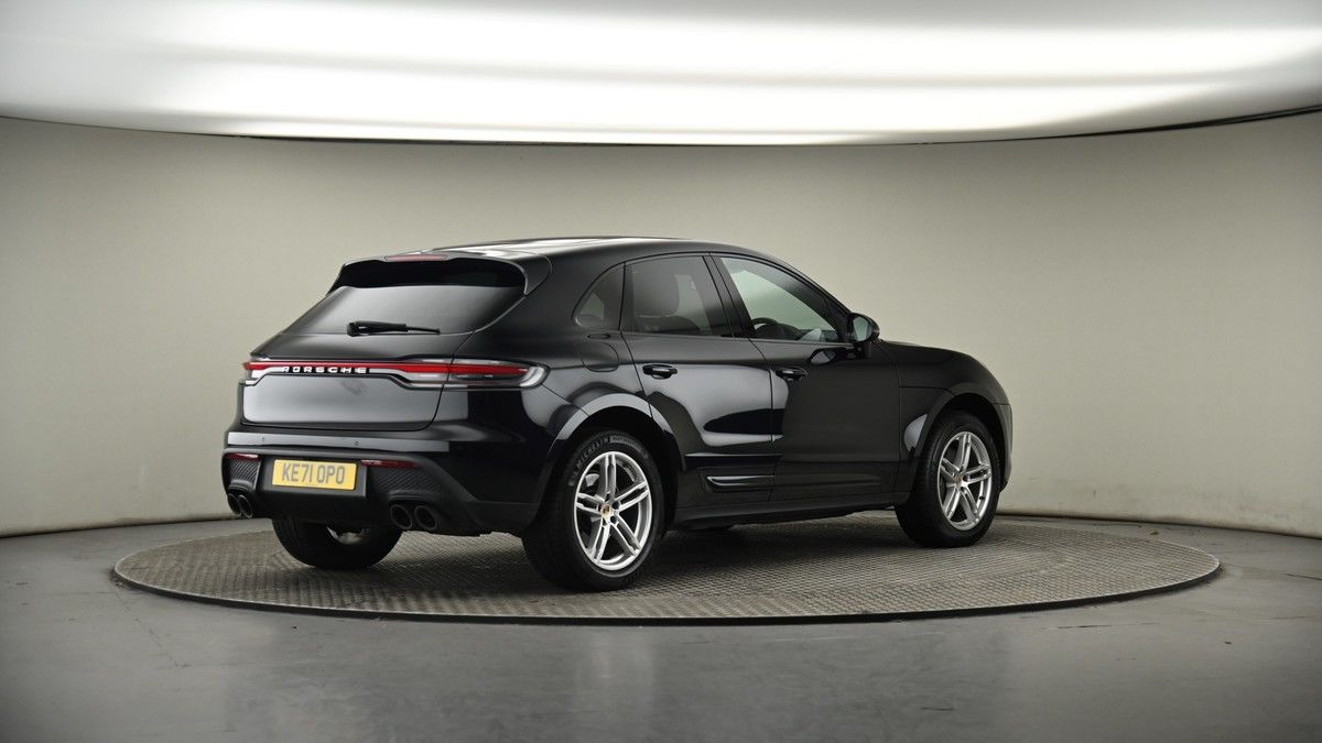 Porsche Macan Image 7