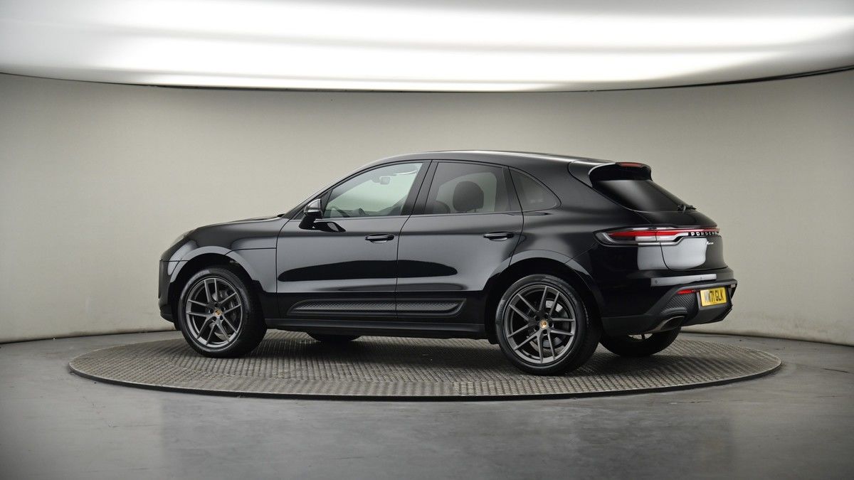 More views of Porsche Macan