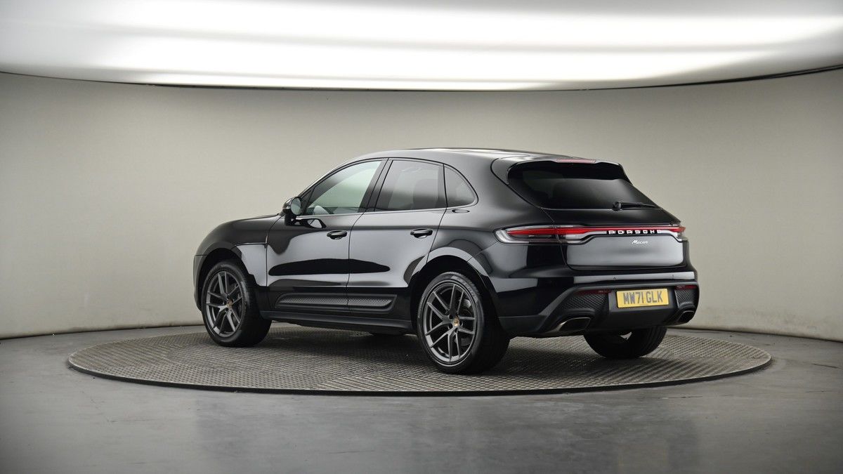 More views of Porsche Macan