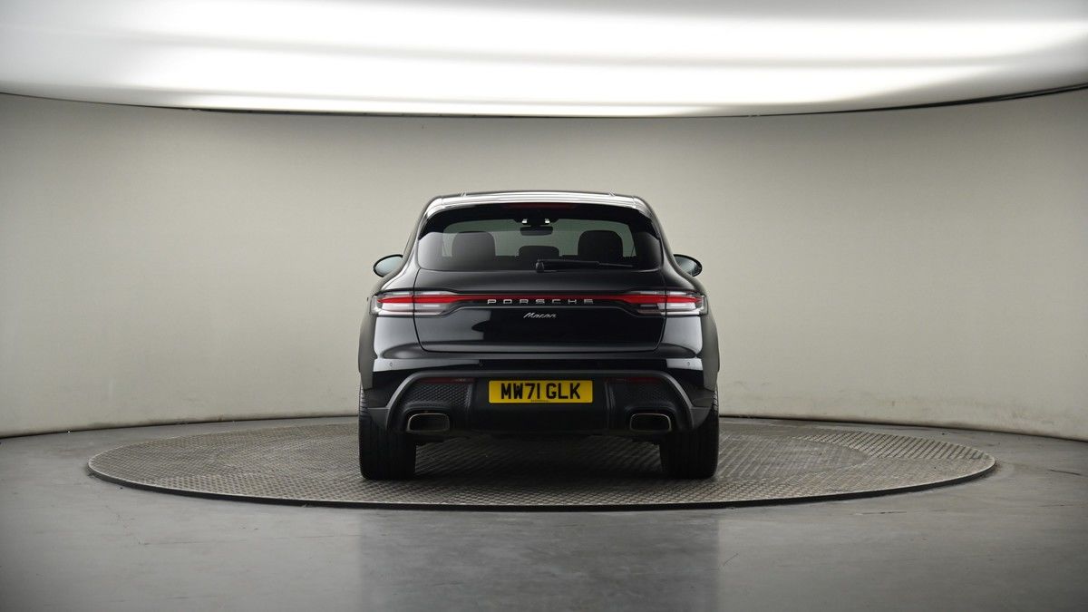 Porsche Macan Image 17