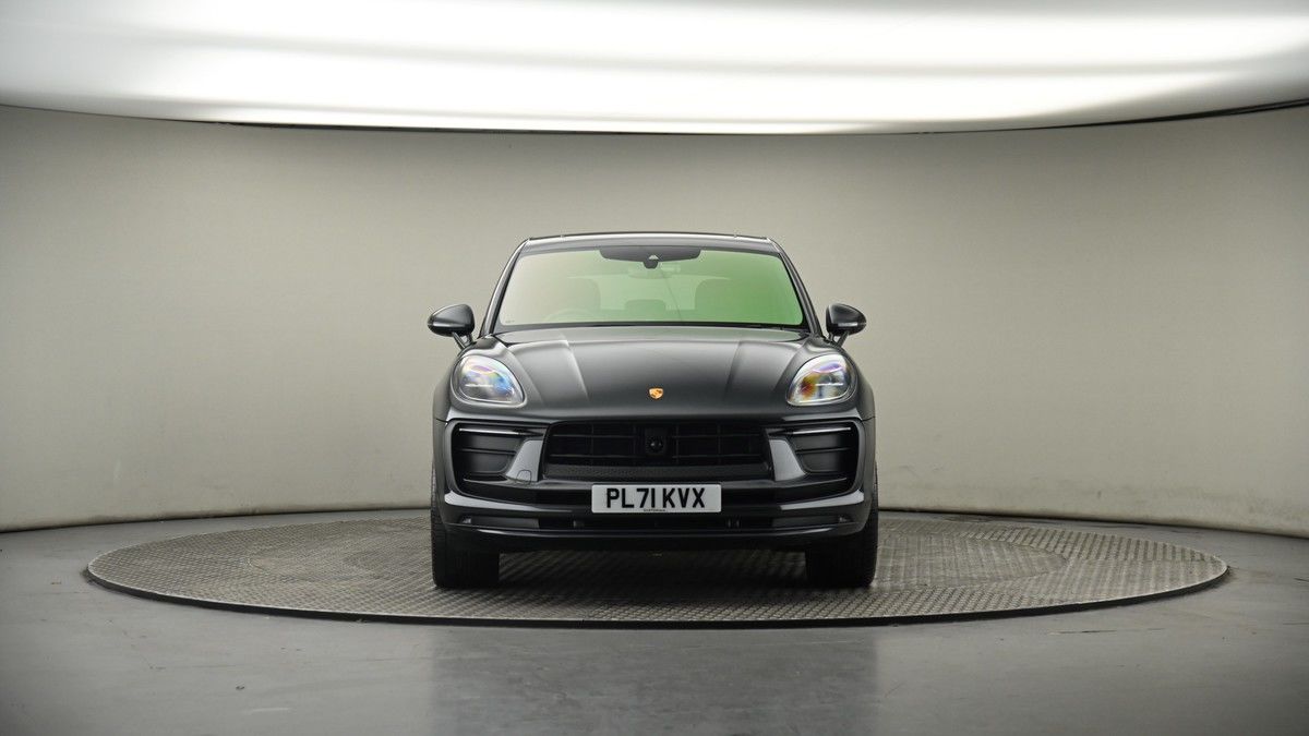 Porsche Macan Image 18