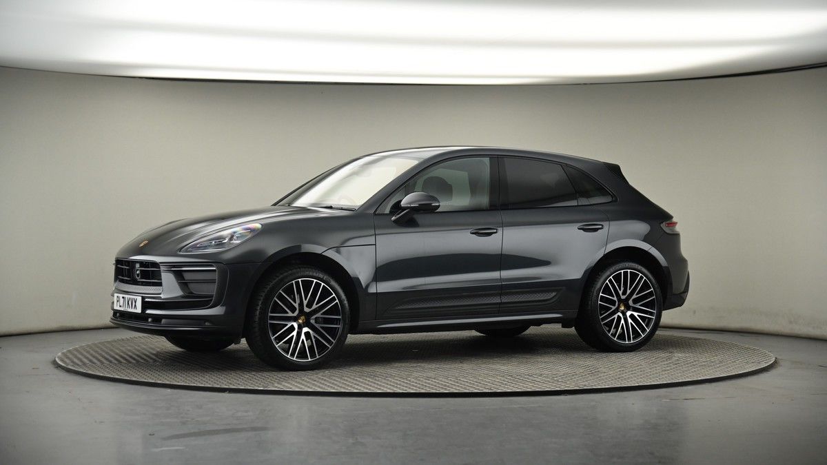 More views of Porsche Macan