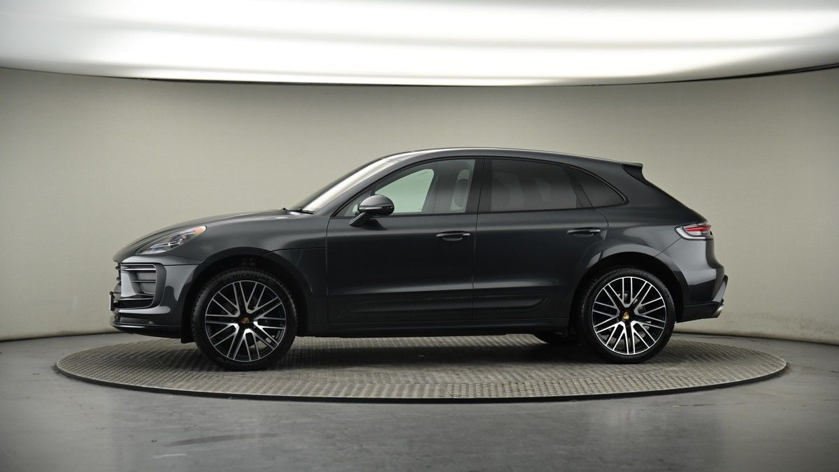 More views of Porsche Macan