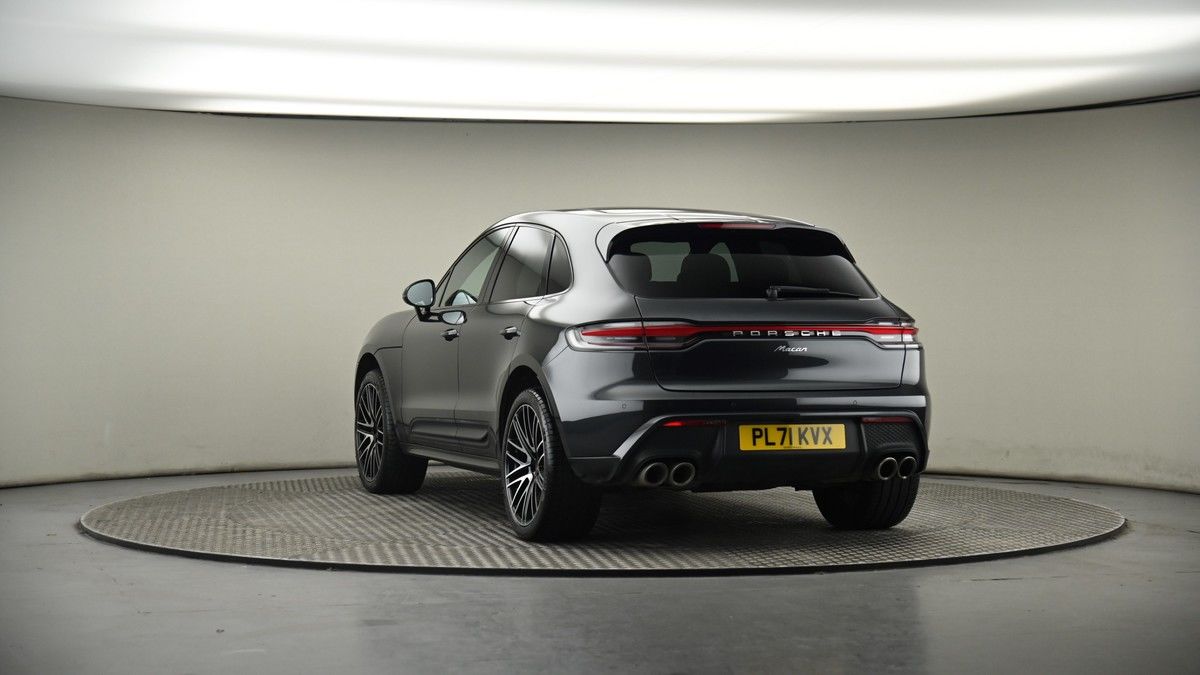 More views of Porsche Macan