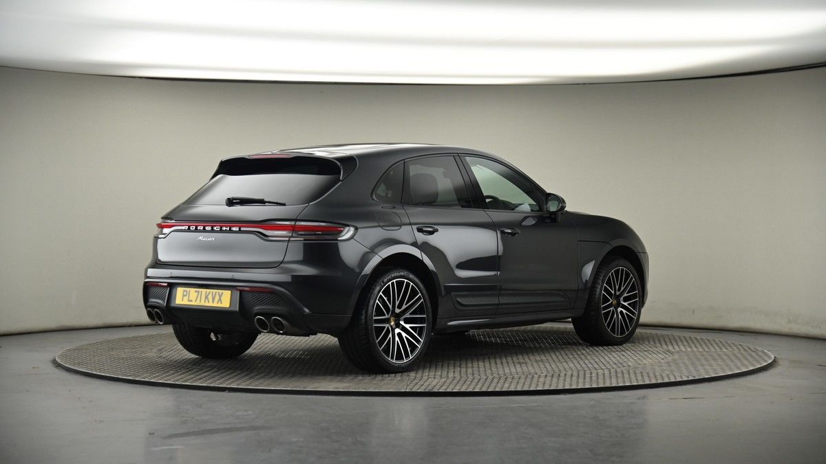 Porsche Macan Image 7