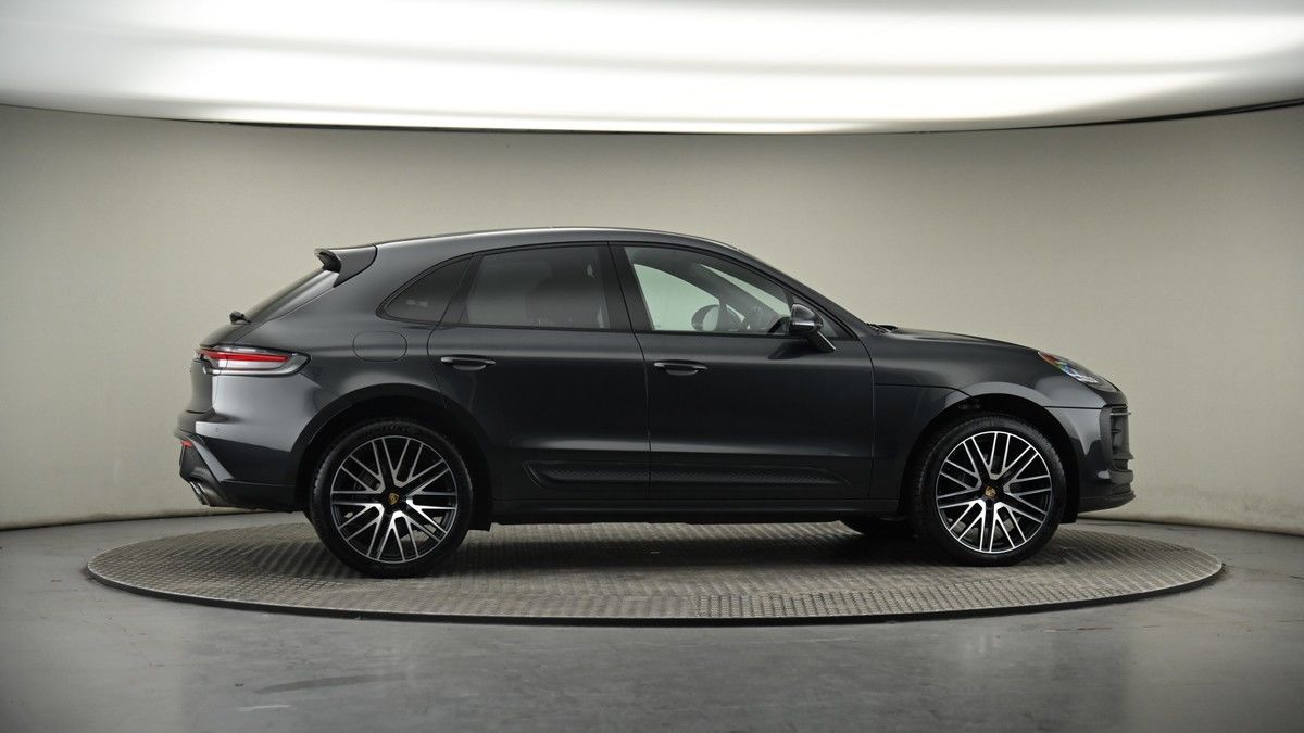 More views of Porsche Macan