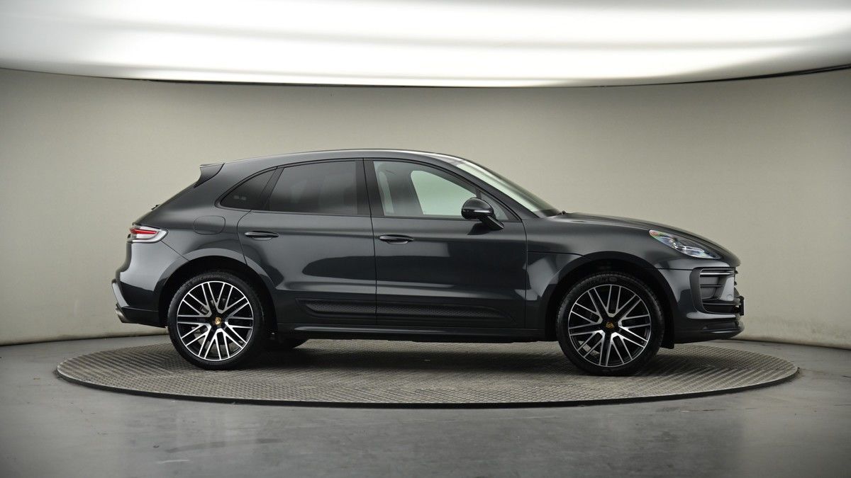 More views of Porsche Macan