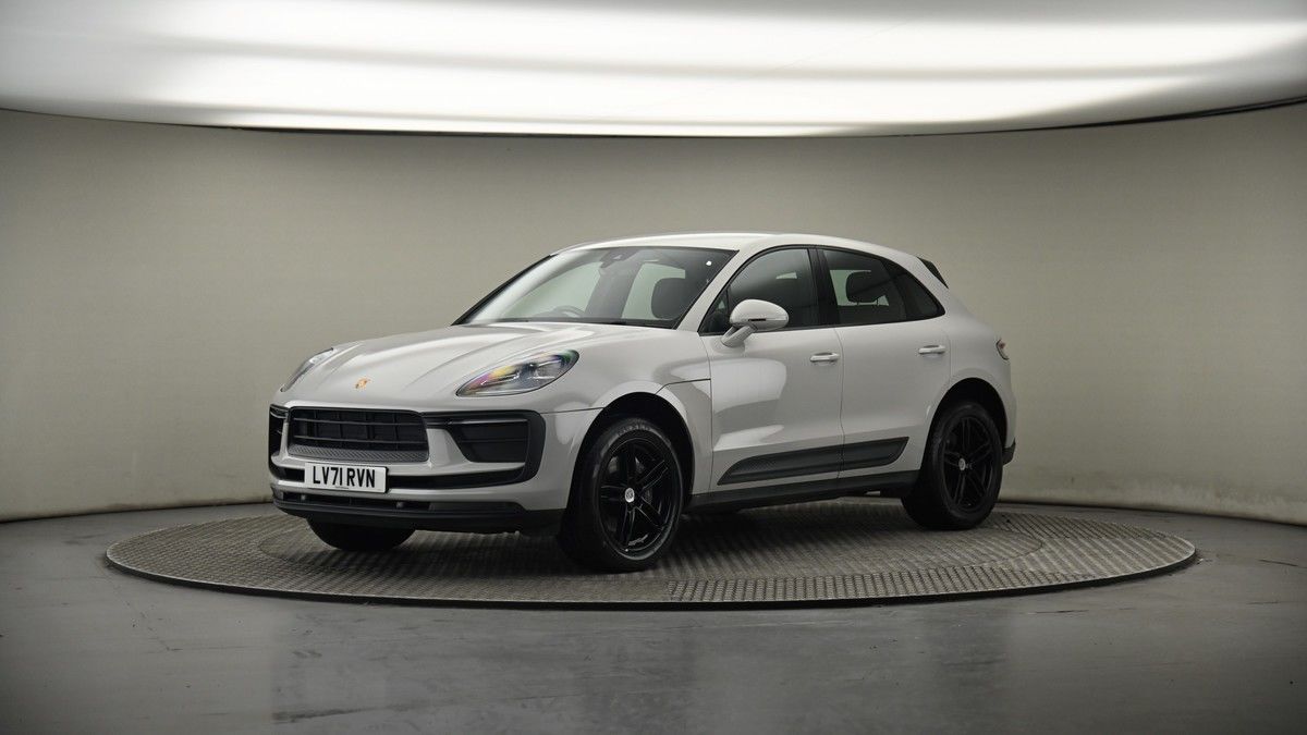 More views of Porsche Macan