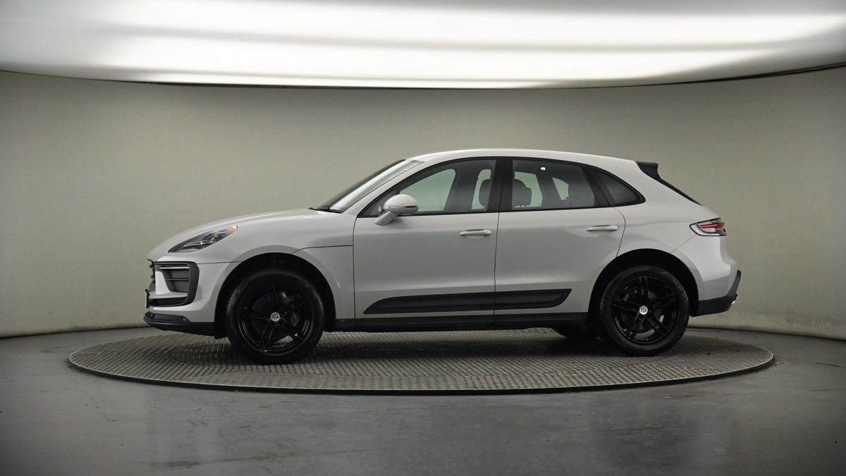 More views of Porsche Macan