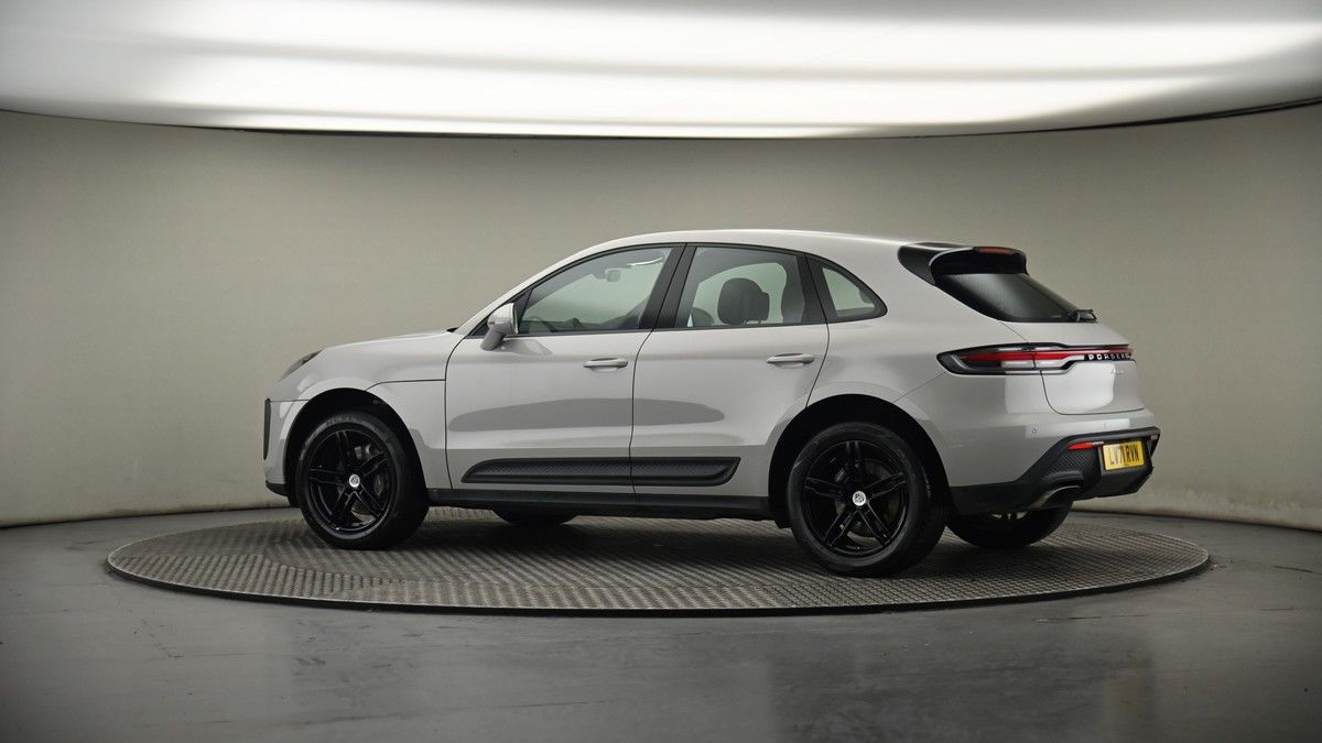 More views of Porsche Macan