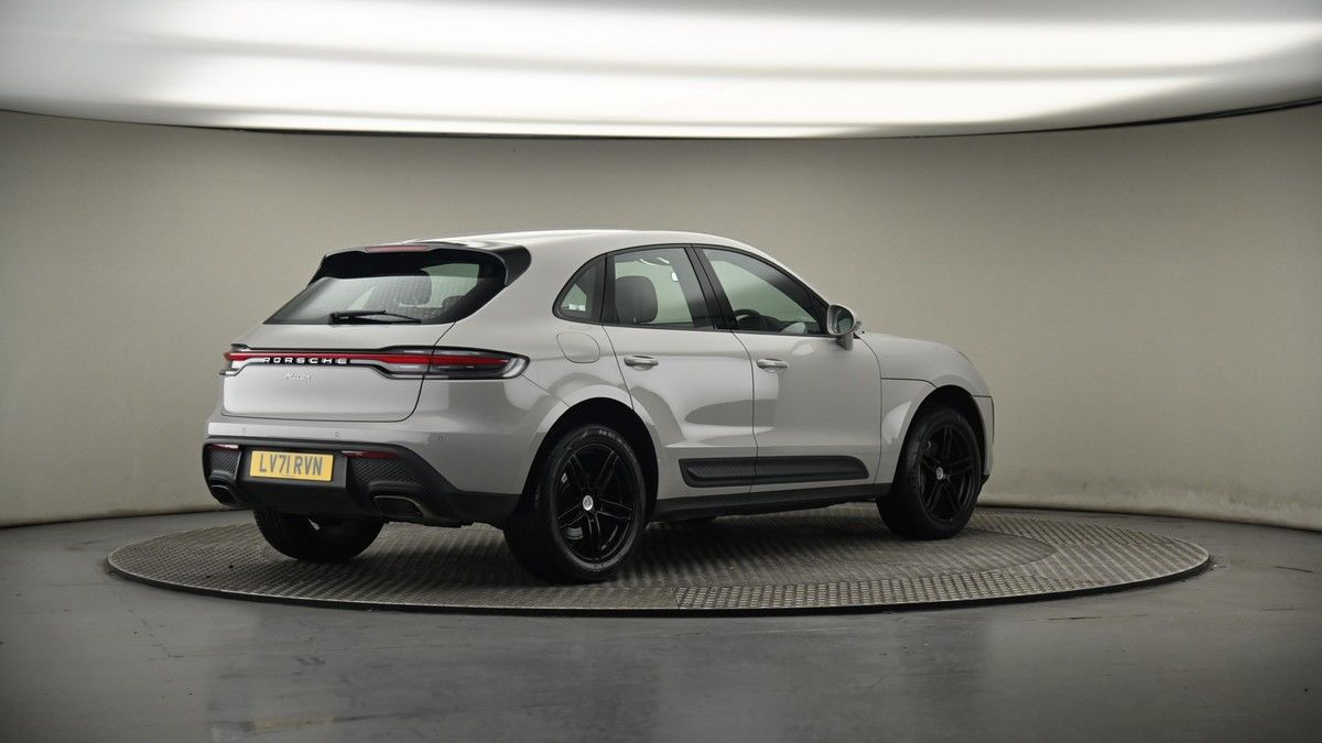 More views of Porsche Macan