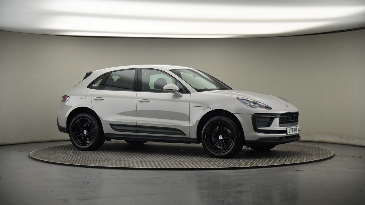 More views of Porsche Macan