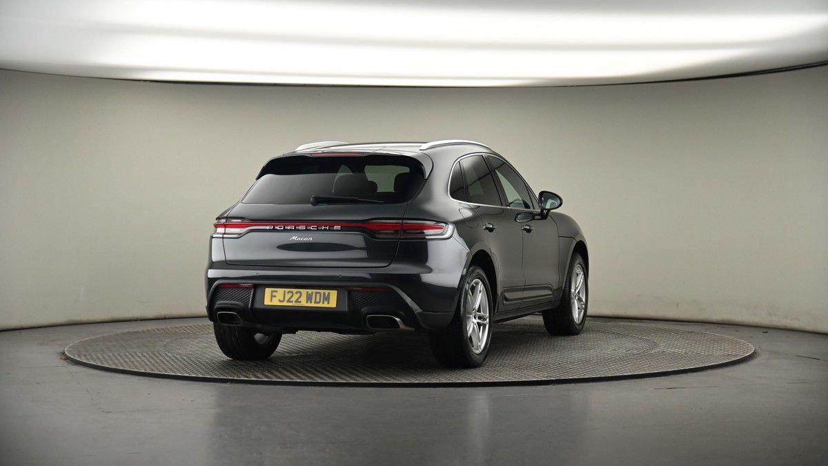 More views of Porsche Macan