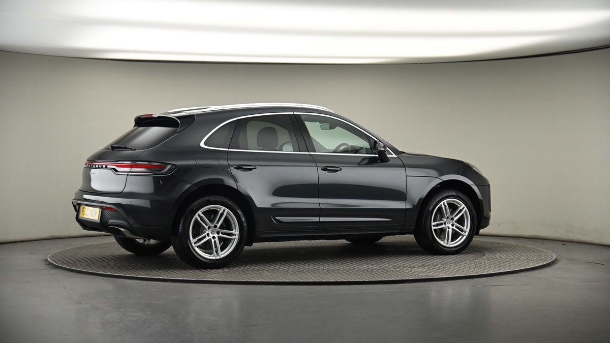 More views of Porsche Macan