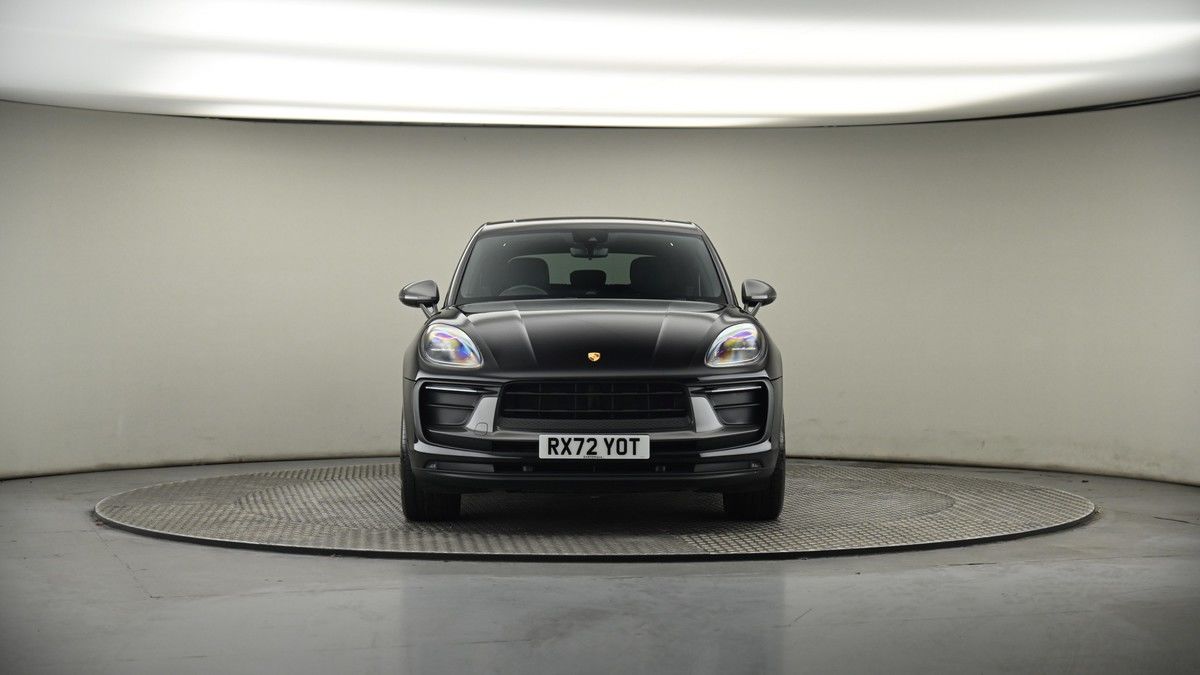 Porsche Macan Image 18