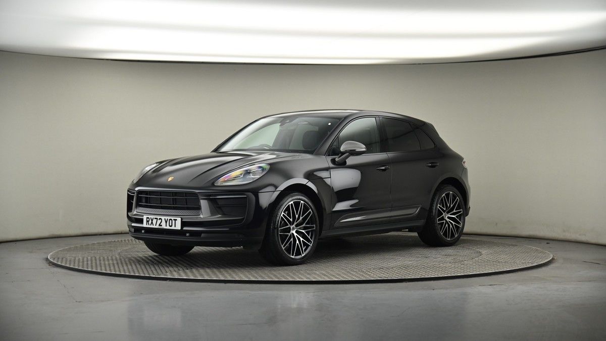 More views of Porsche Macan