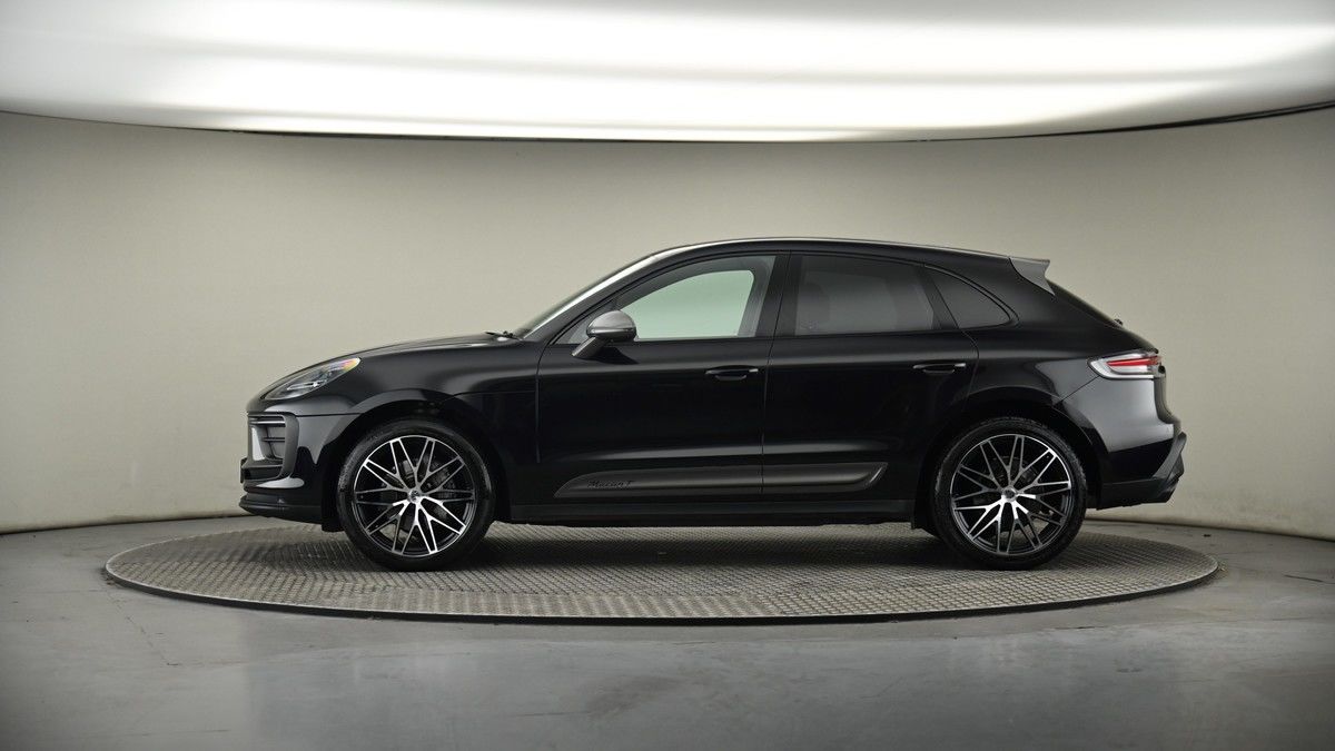 Porsche Macan Image 19