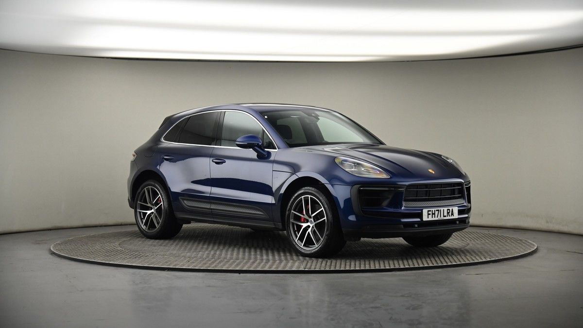 More views of Porsche Macan