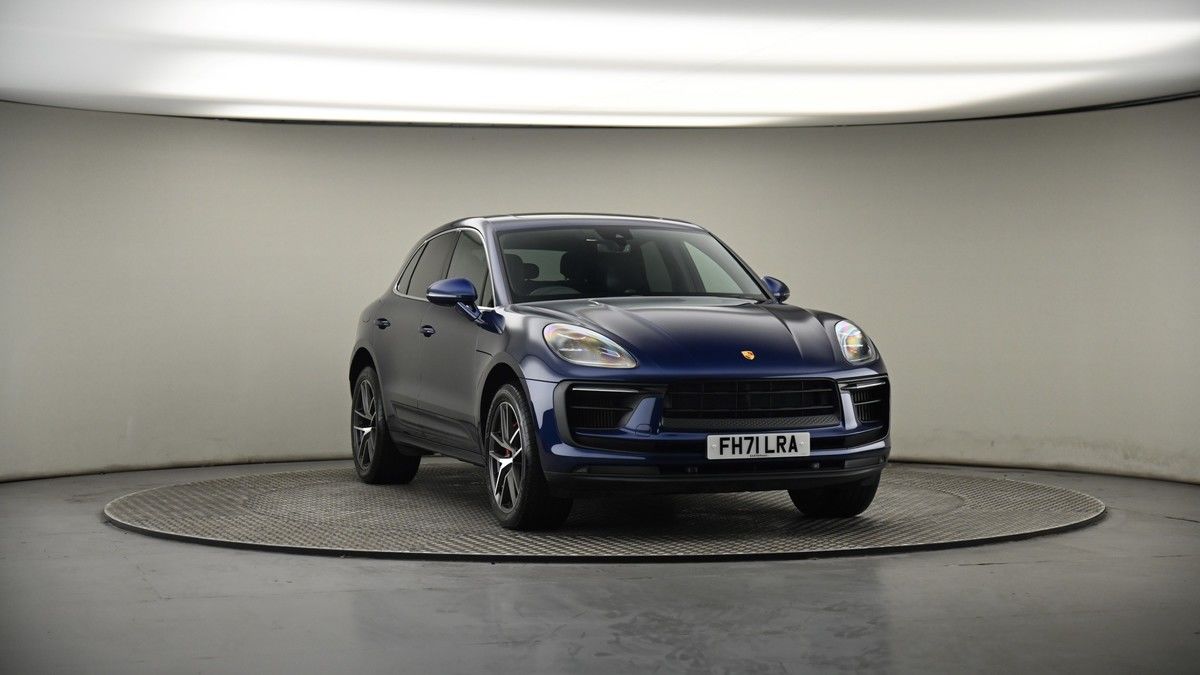 More views of Porsche Macan