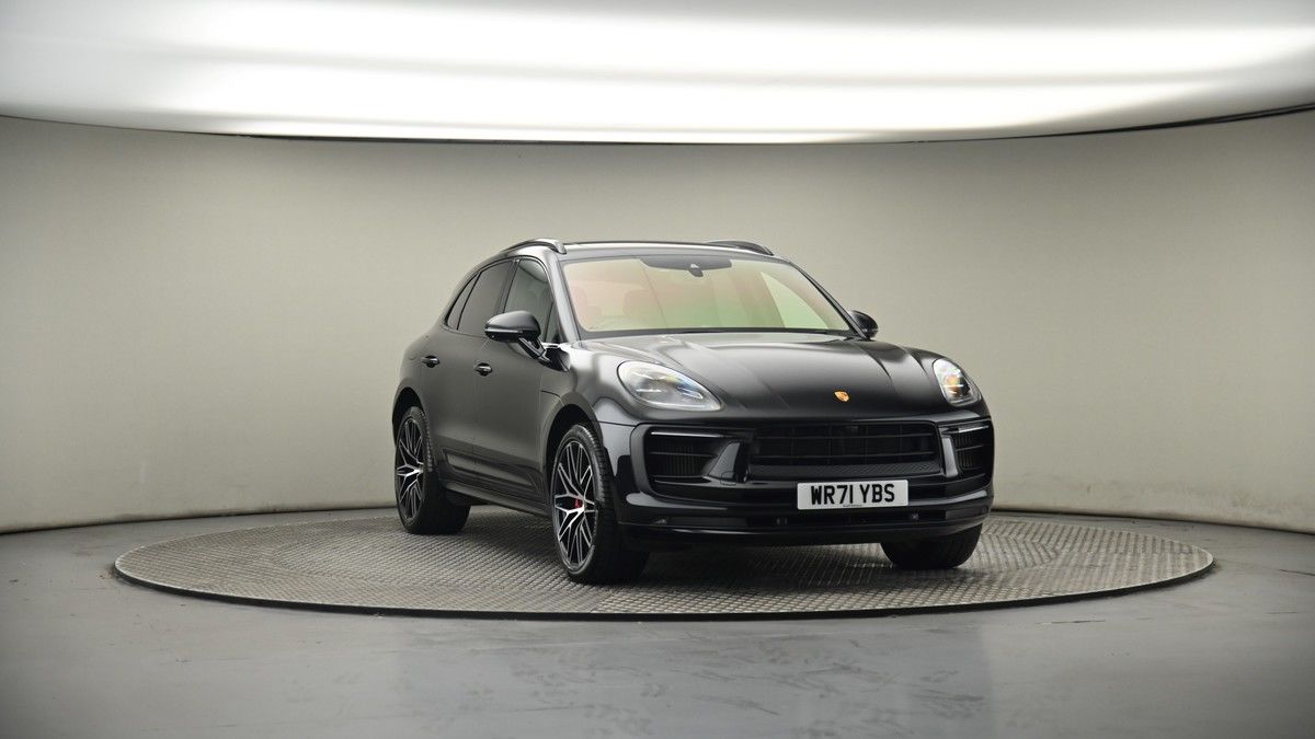 More views of Porsche Macan