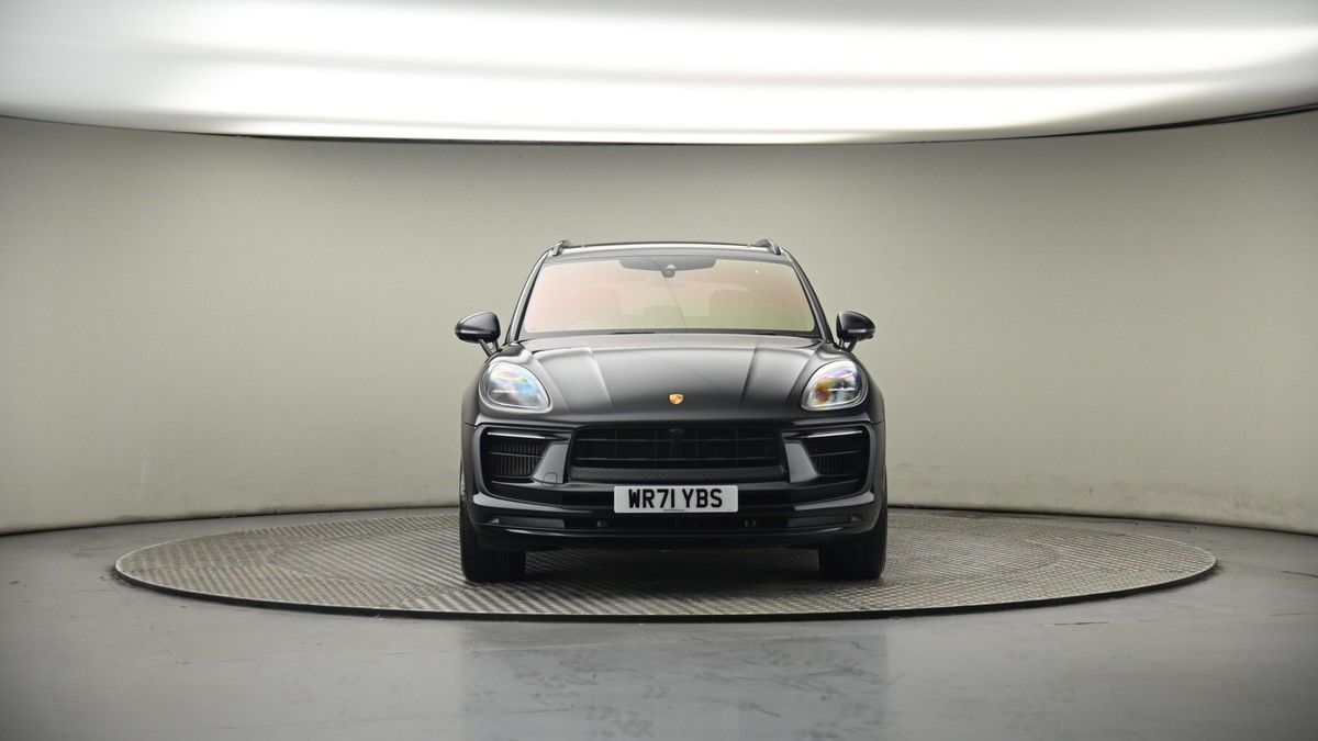 Porsche Macan Image 18