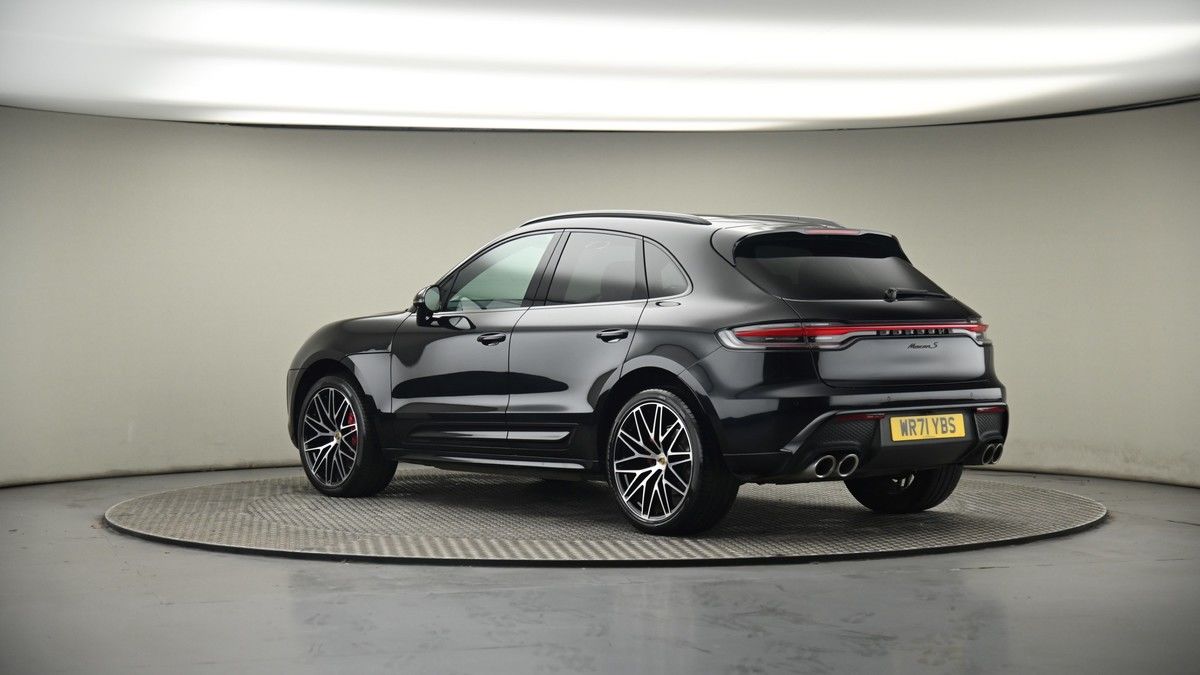 More views of Porsche Macan