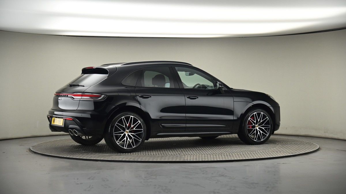 More views of Porsche Macan