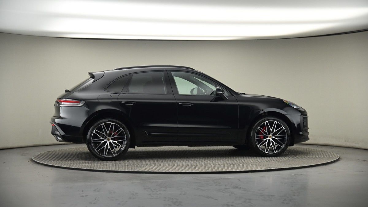 More views of Porsche Macan