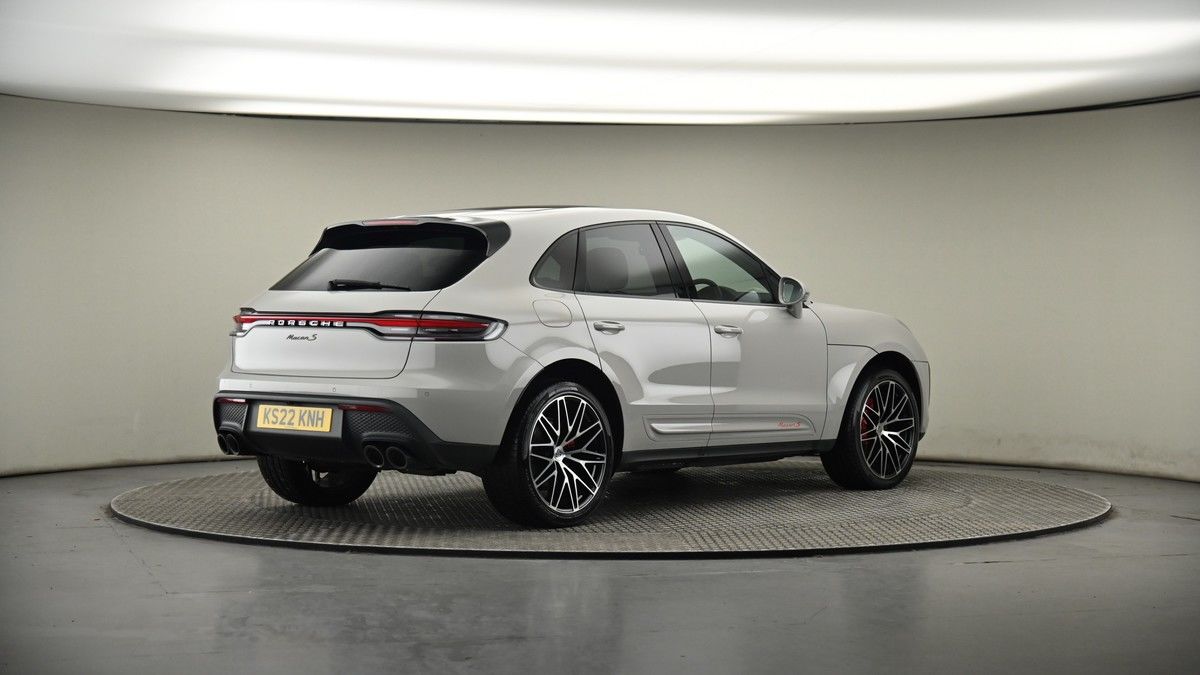 Porsche Macan Image 7