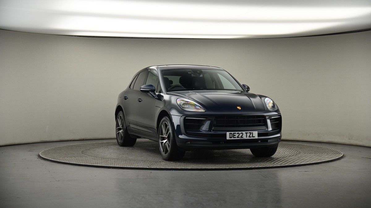 More views of Porsche Macan