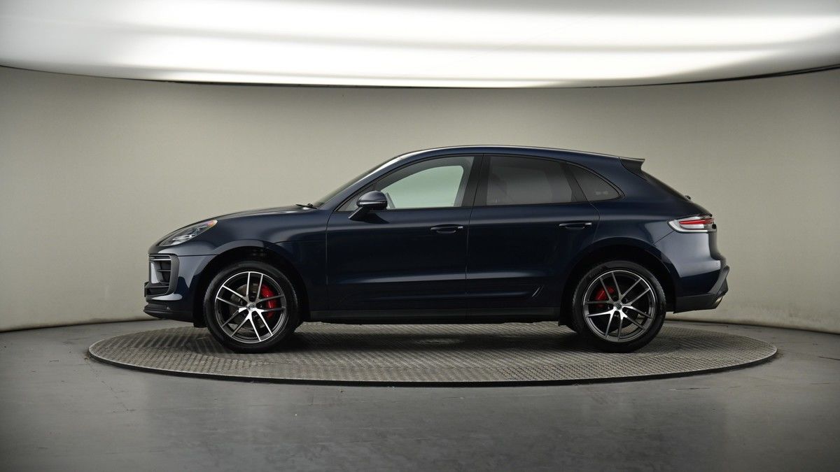 Porsche Macan Image 19