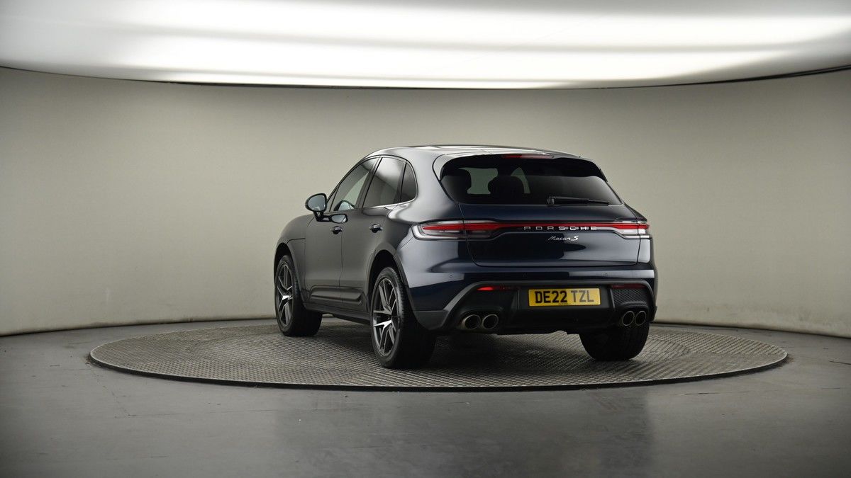 More views of Porsche Macan