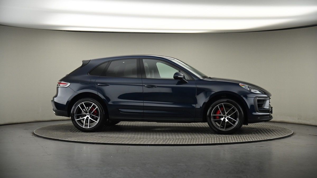 More views of Porsche Macan