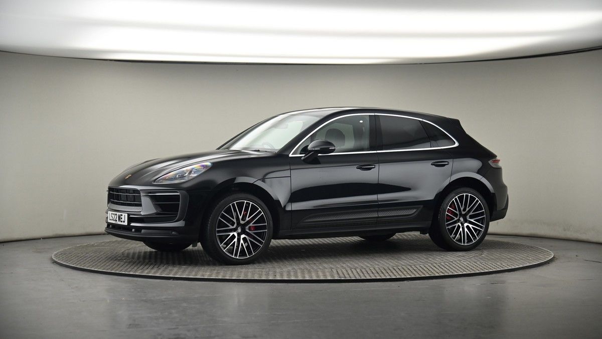 More views of Porsche Macan