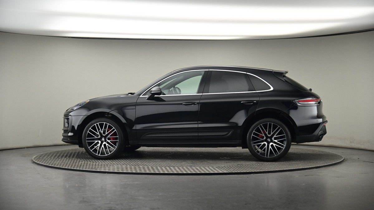 More views of Porsche Macan