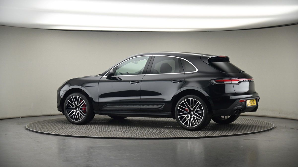 More views of Porsche Macan