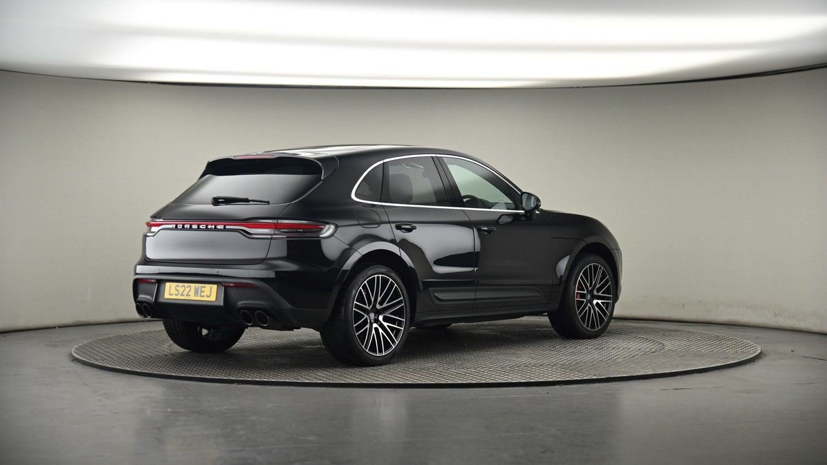 More views of Porsche Macan