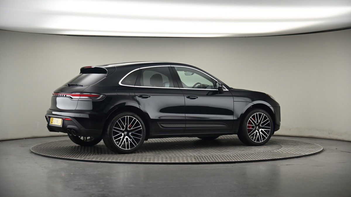 More views of Porsche Macan